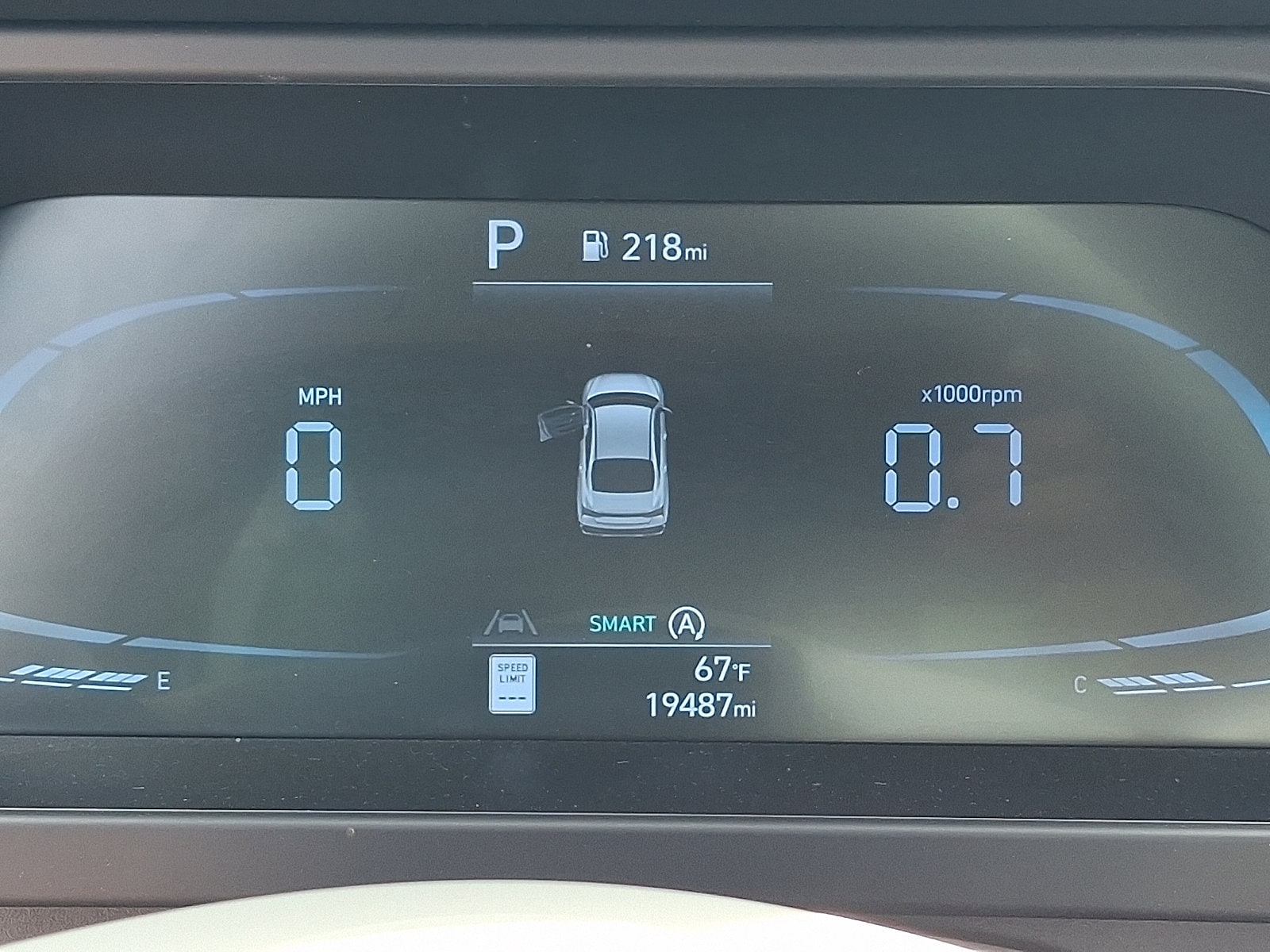2024 Hyundai Elantra SE - Photo 20