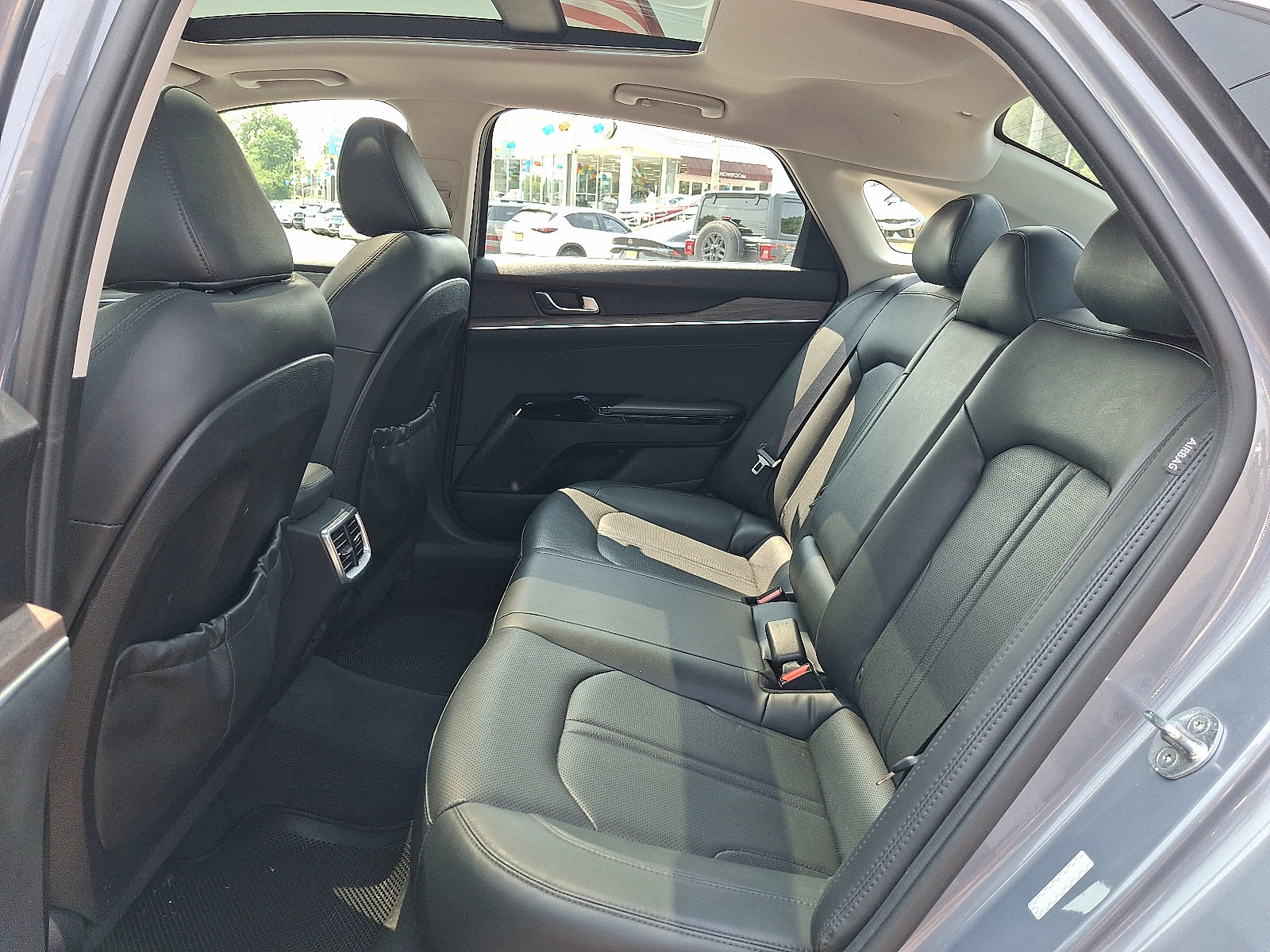 2022 Kia K5 EX - Photo 10