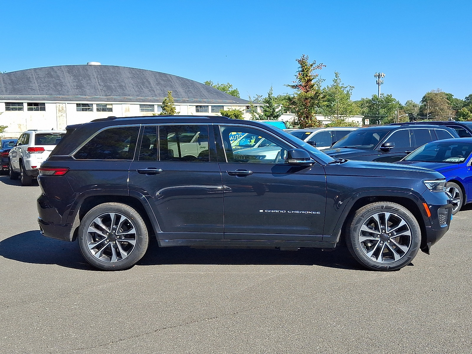 2023 Jeep Grand Cherokee Overland 4xe - Photo 8