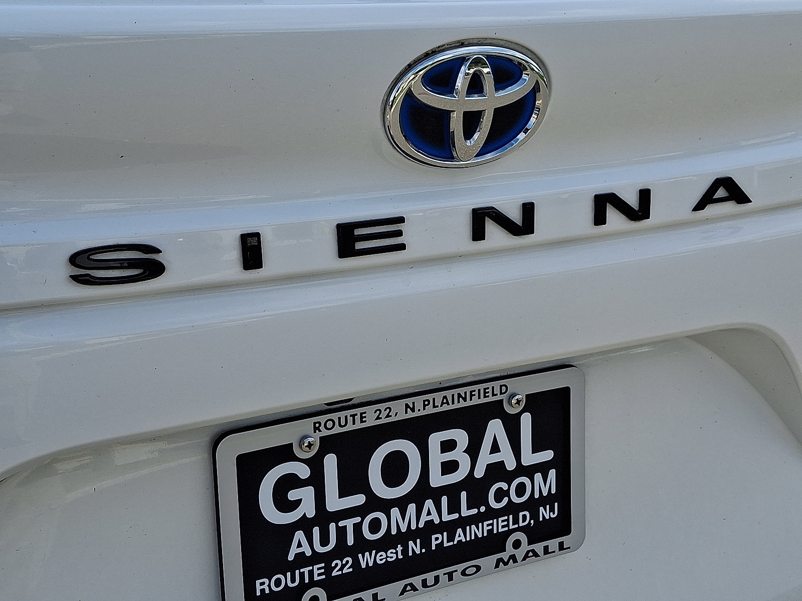 2024 Toyota Sienna XSE - Photo 31