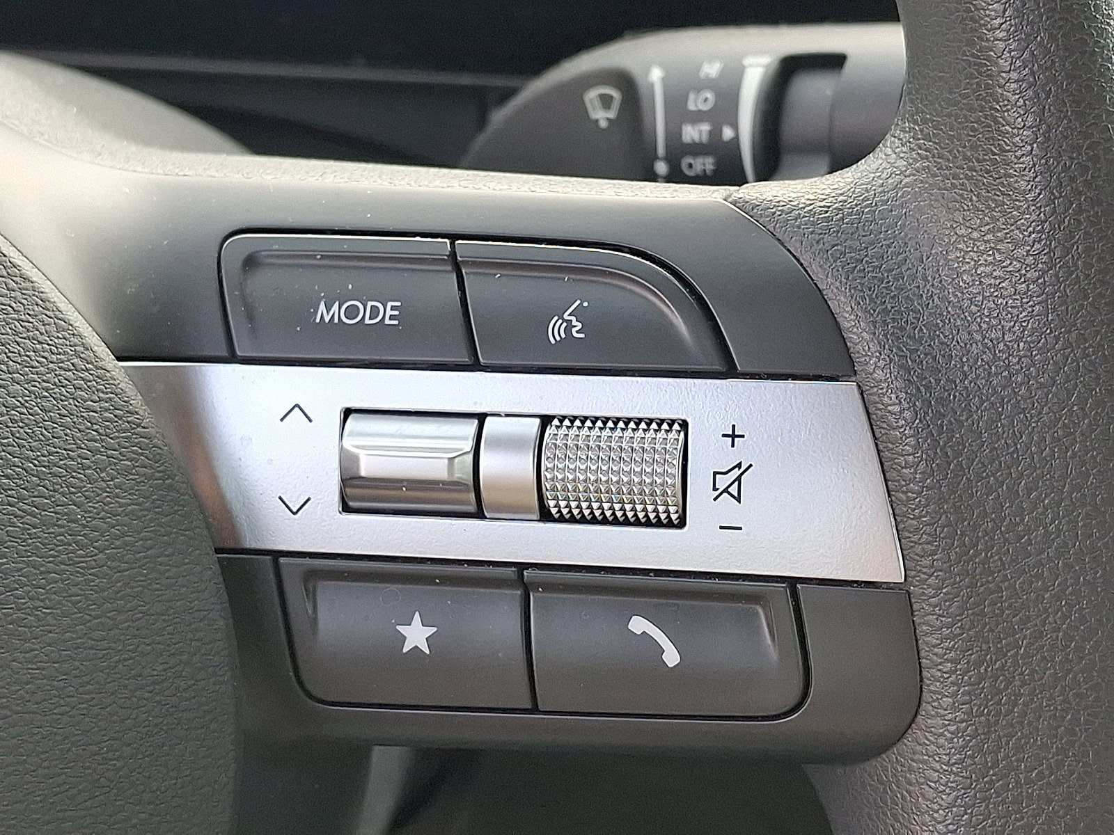 2025 Hyundai Sonata SE - Photo 21