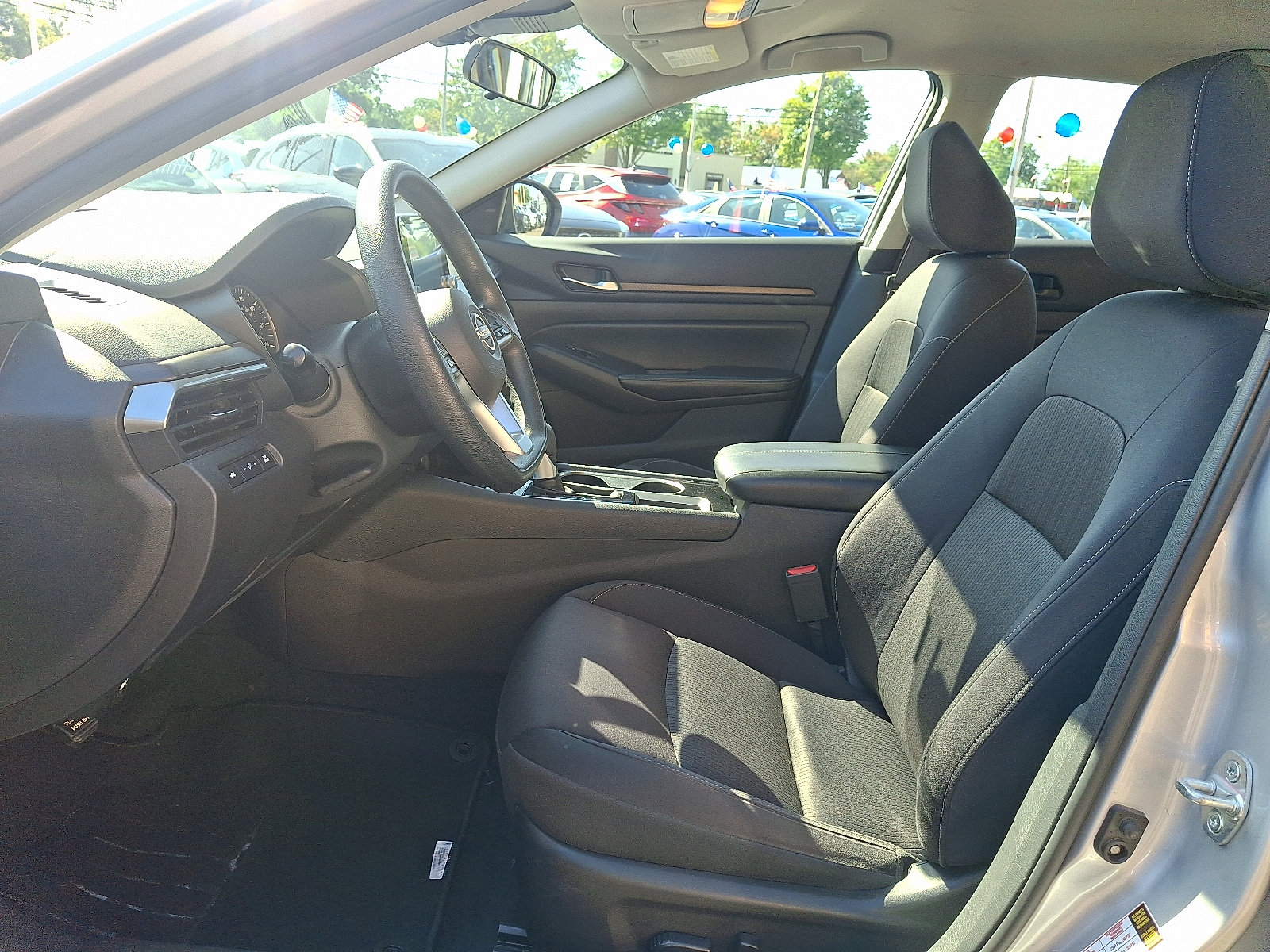 2024 Nissan Altima SV - Photo 14