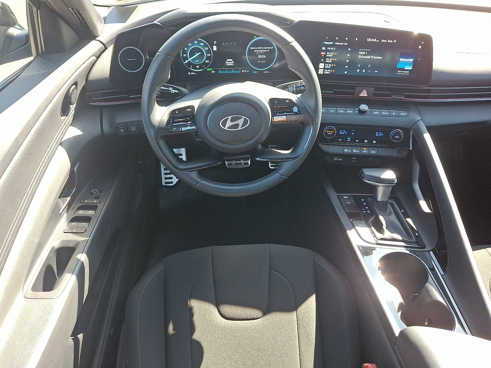 2025 Hyundai Elantra Blue - Photo 13