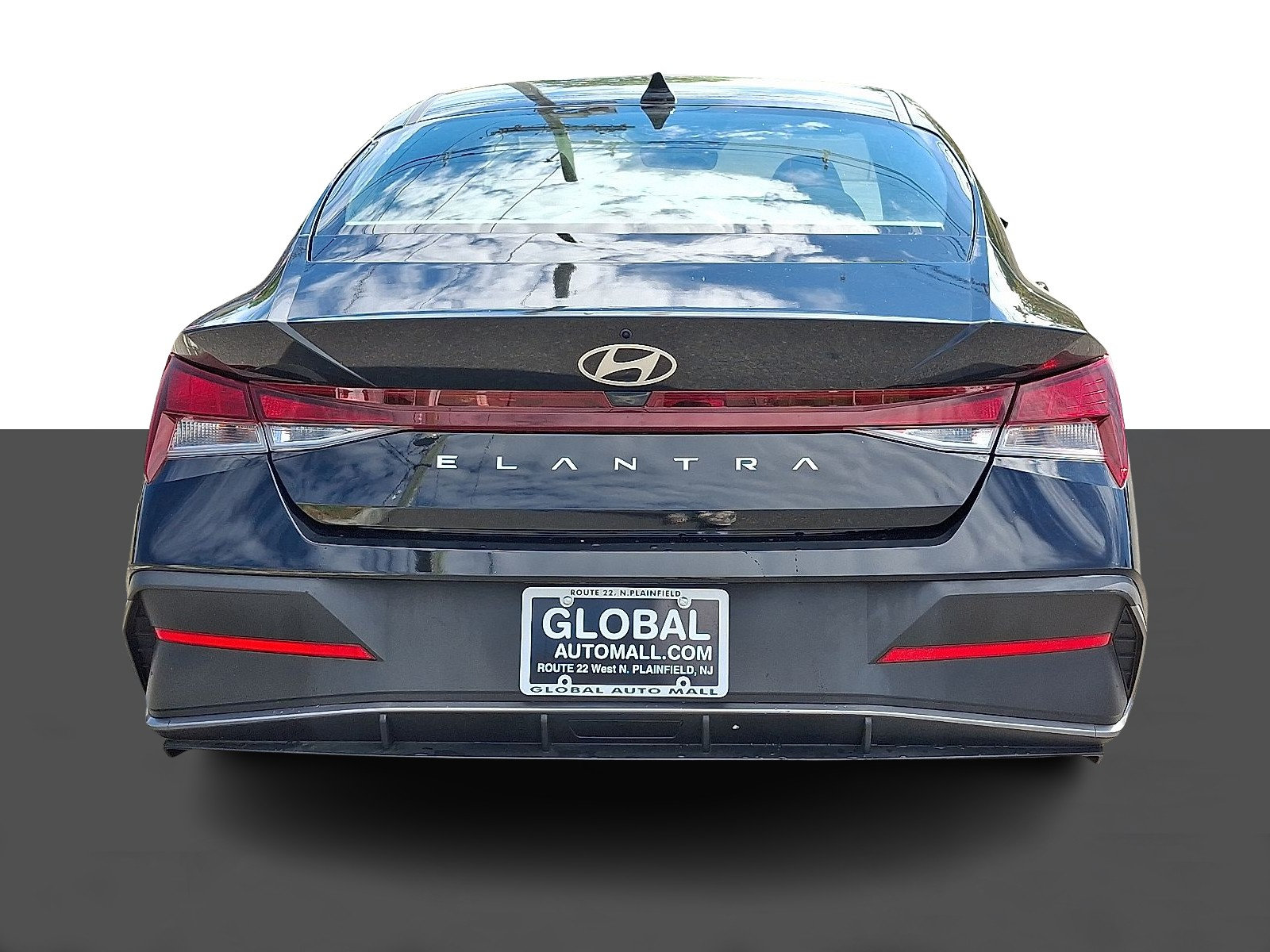 2024 Hyundai Elantra SE - Photo 6