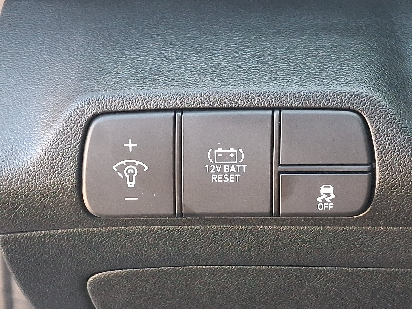 2025 Hyundai Elantra Blue - Photo 27