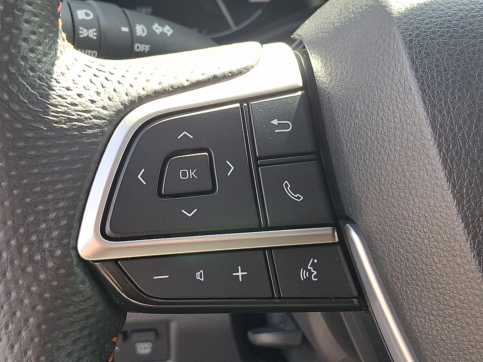 2024 Toyota Sienna XSE - Photo 23