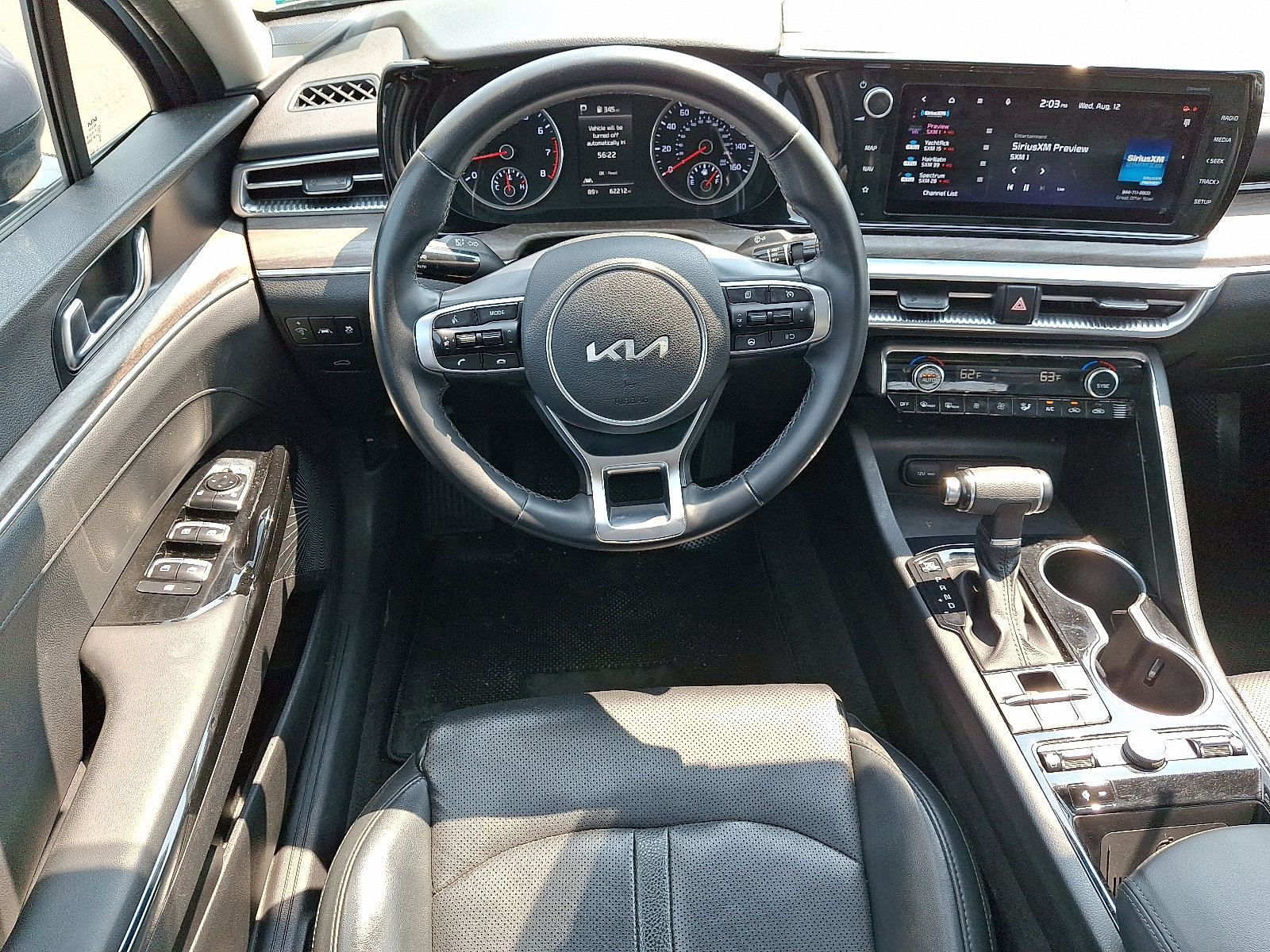2022 Kia K5 EX - Photo 11