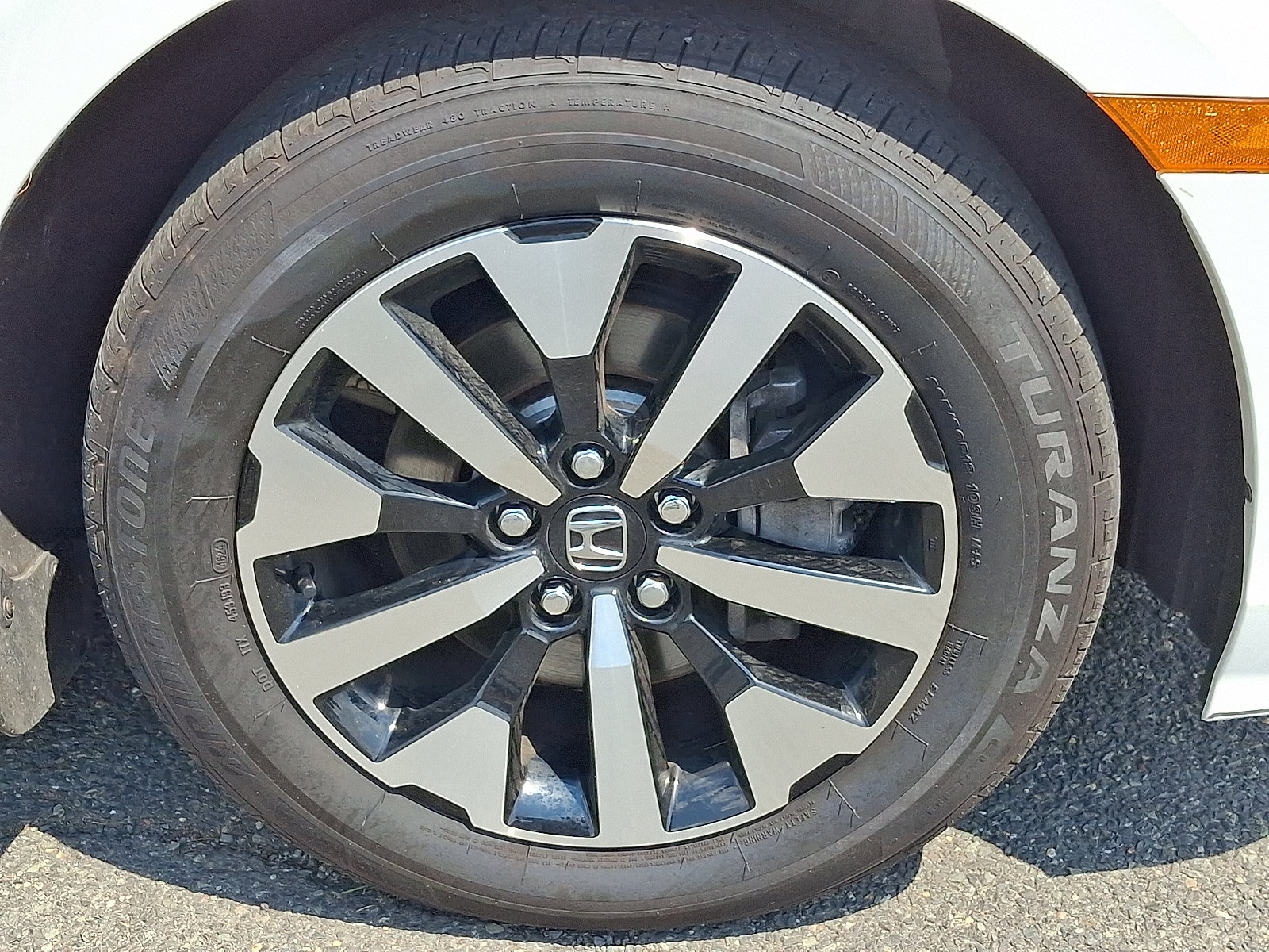 2025 Honda Odyssey EX-L - Photo 9
