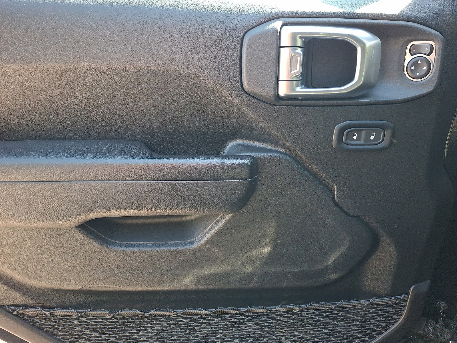 2024 Jeep Wrangler 4xe Willys 4XE - Photo 13