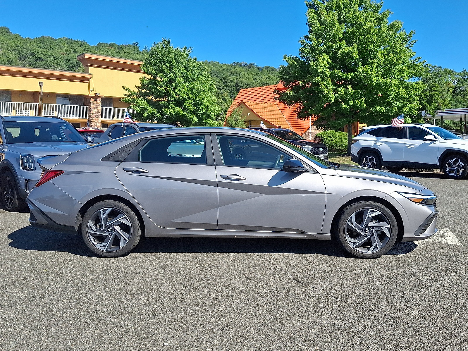 2025 Hyundai Elantra Blue - Photo 8