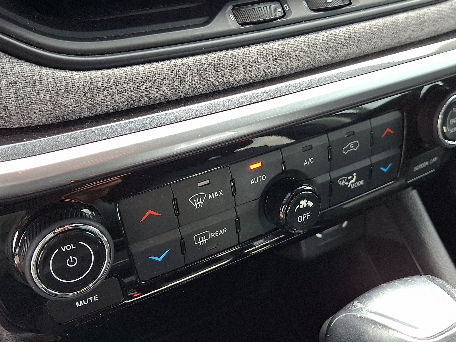 2022 Jeep Compass Latitude - Photo 16