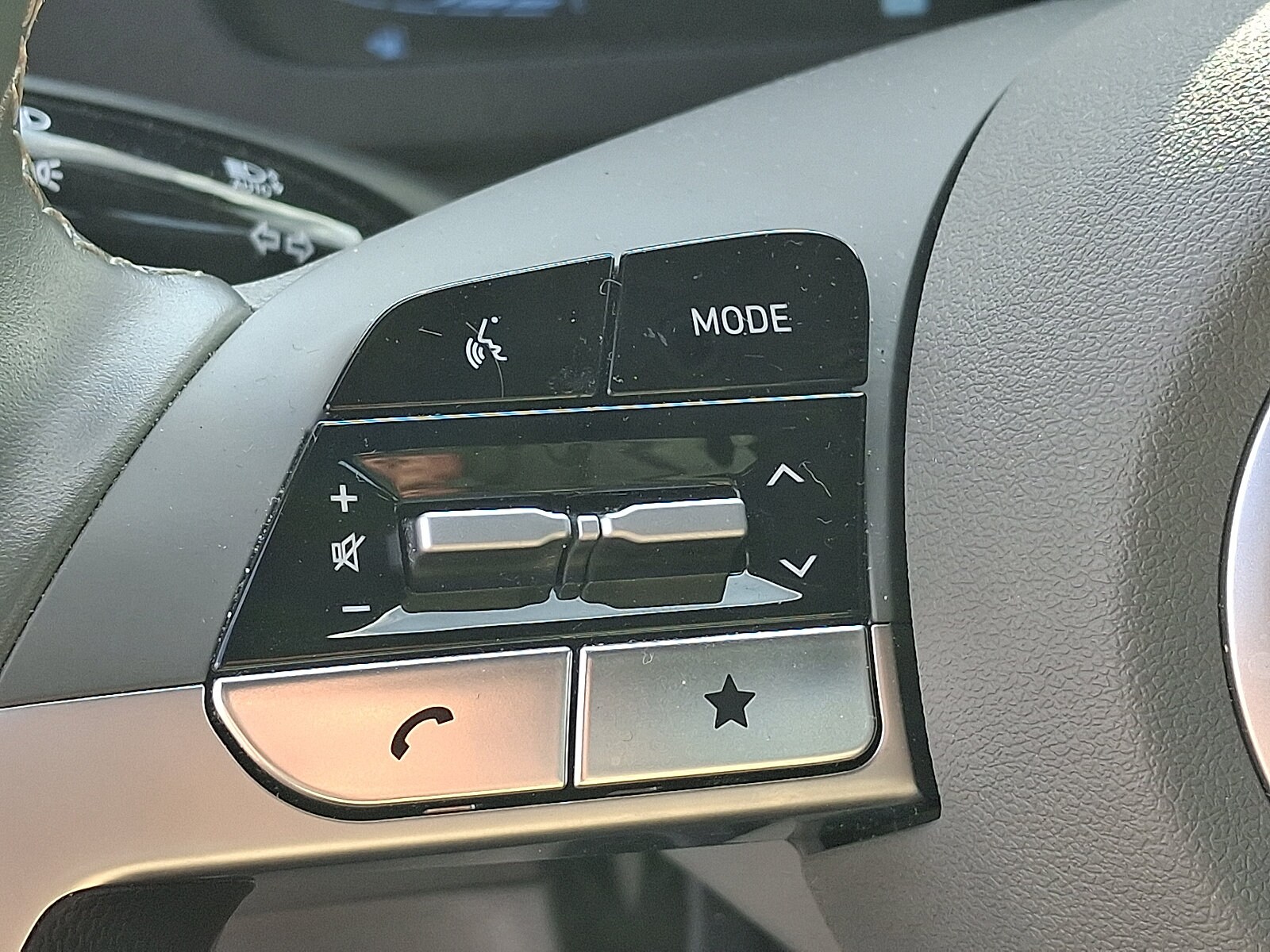 2025 Hyundai Elantra SEL - Photo 21
