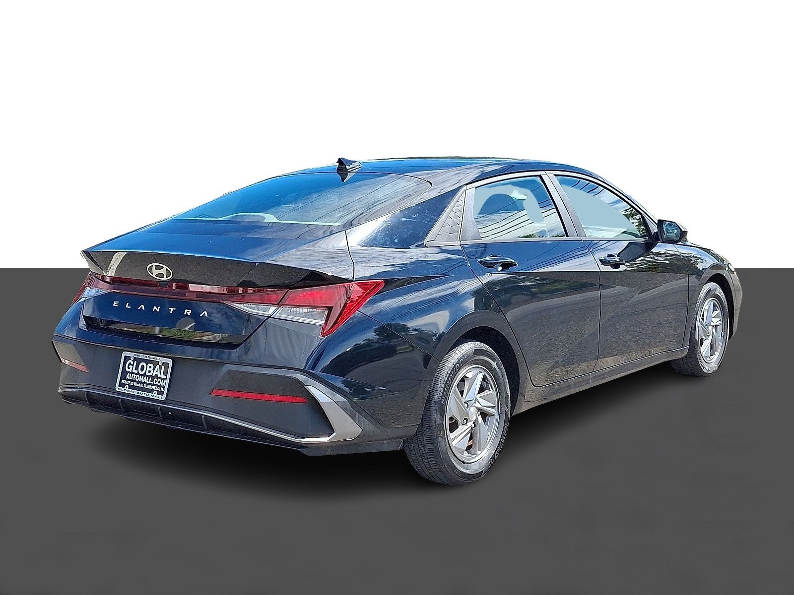 2024 Hyundai Elantra SE - Photo 7