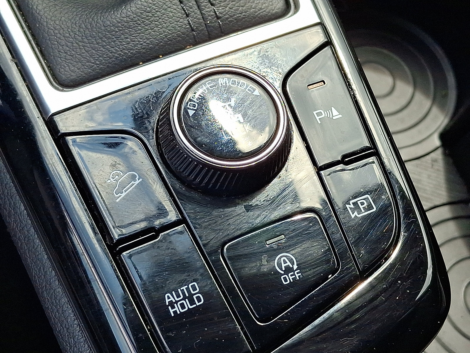 2023 Kia Sportage EX - Photo 24