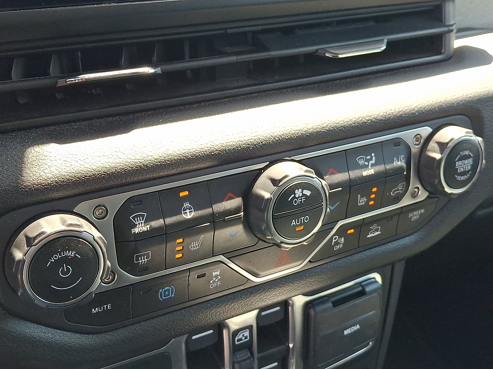 2024 Jeep Wrangler 4xe Sports S 4XE - Photo 16