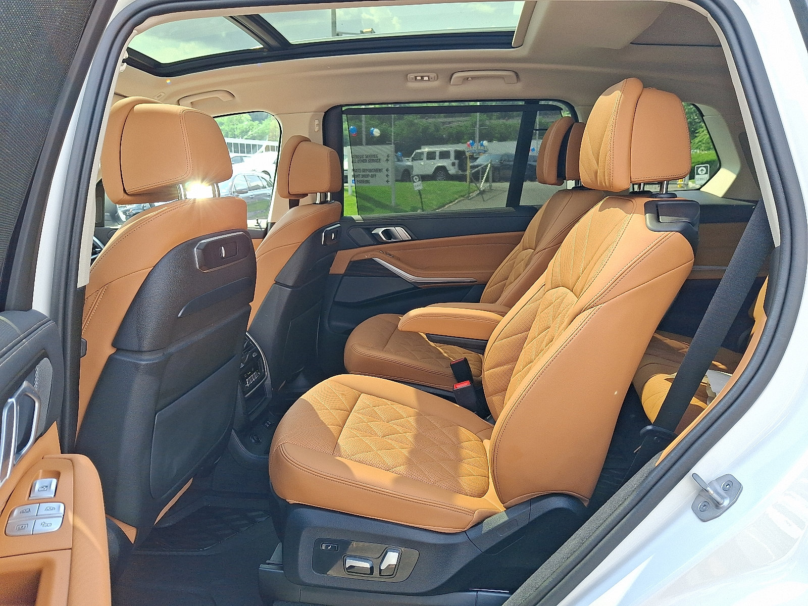 2025 BMW X7 40i - Photo 11