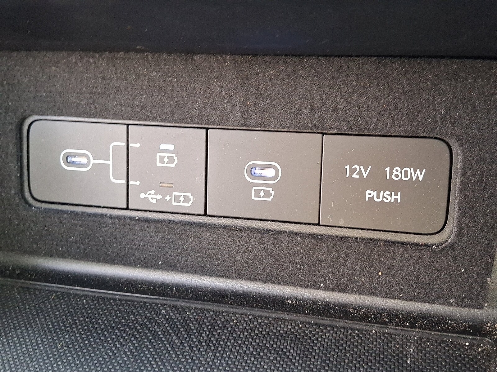 2025 Hyundai Sonata SE - Photo 24