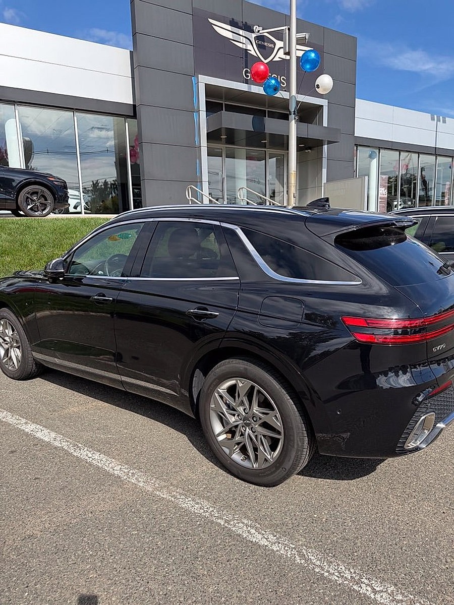 2023 GENESIS GV70 Standard - Photo 3