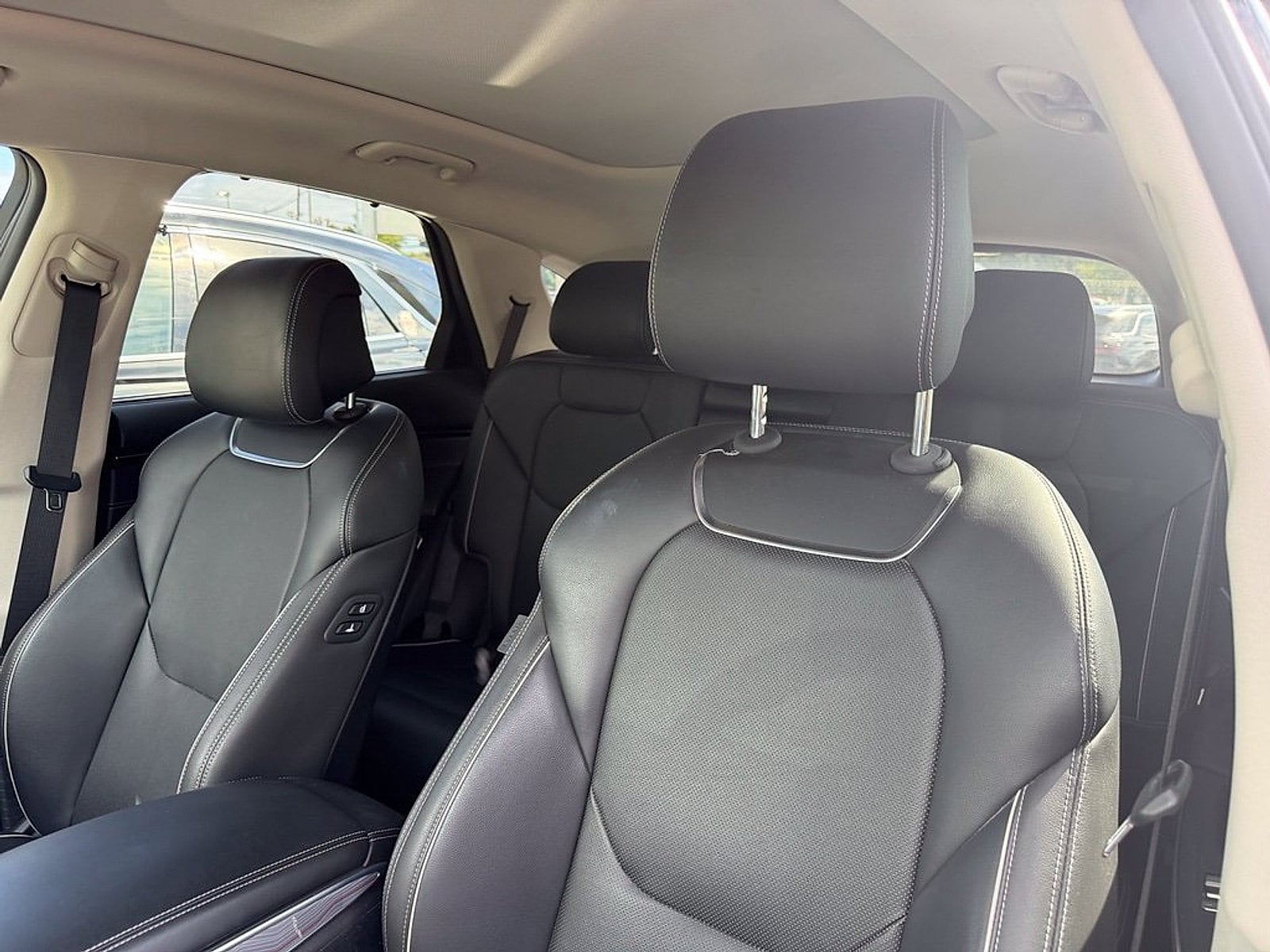 2023 GENESIS GV70 Standard - Photo 5