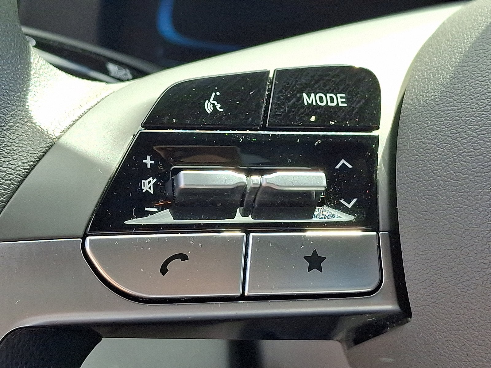 2024 Hyundai Elantra SE - Photo 21