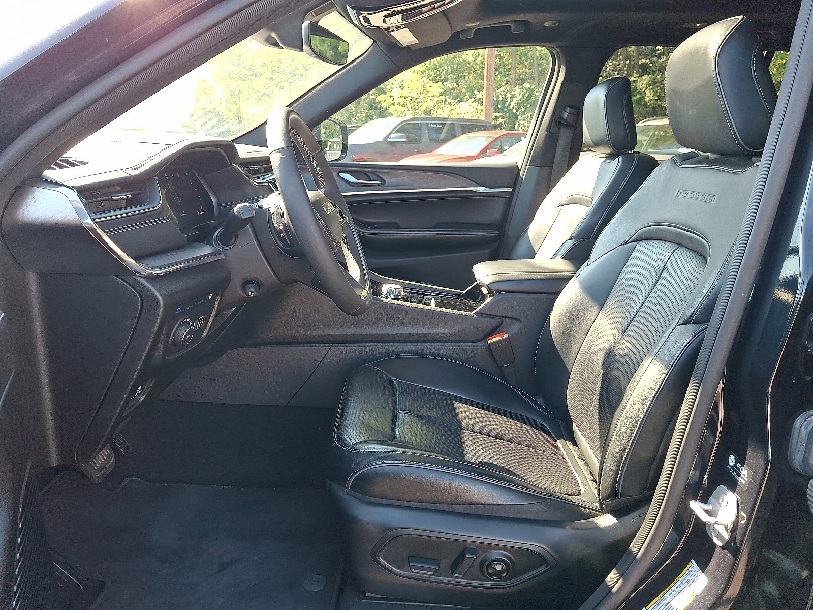 2023 Jeep Grand Cherokee Overland 4xe - Photo 14