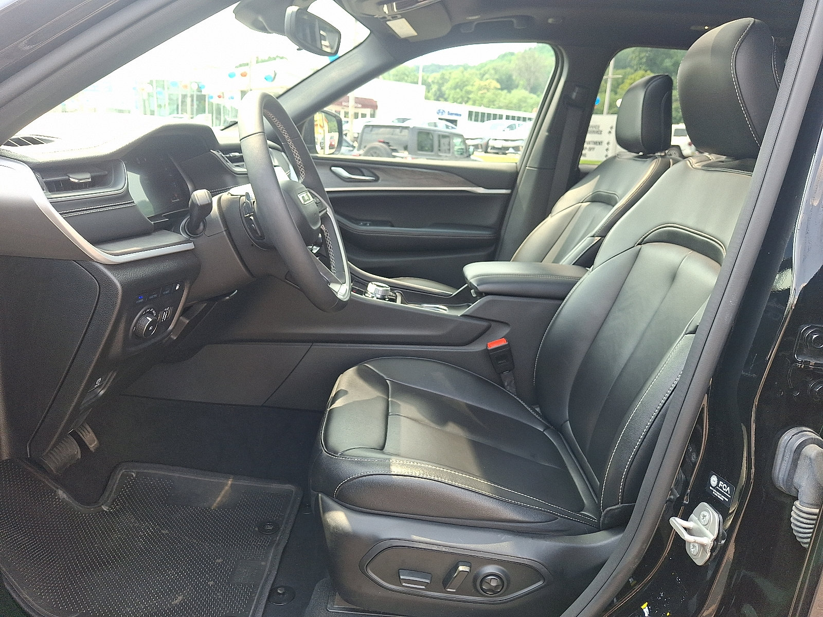 2024 Jeep Grand Cherokee 4xe - Photo 14