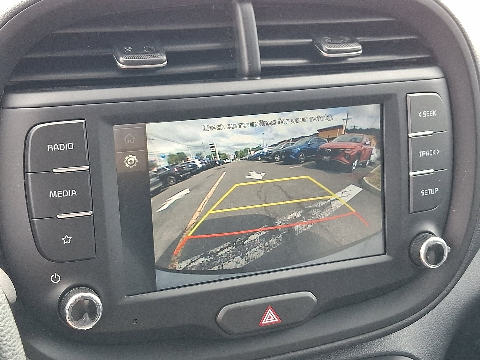 2025 Kia Soul LX - Photo 18