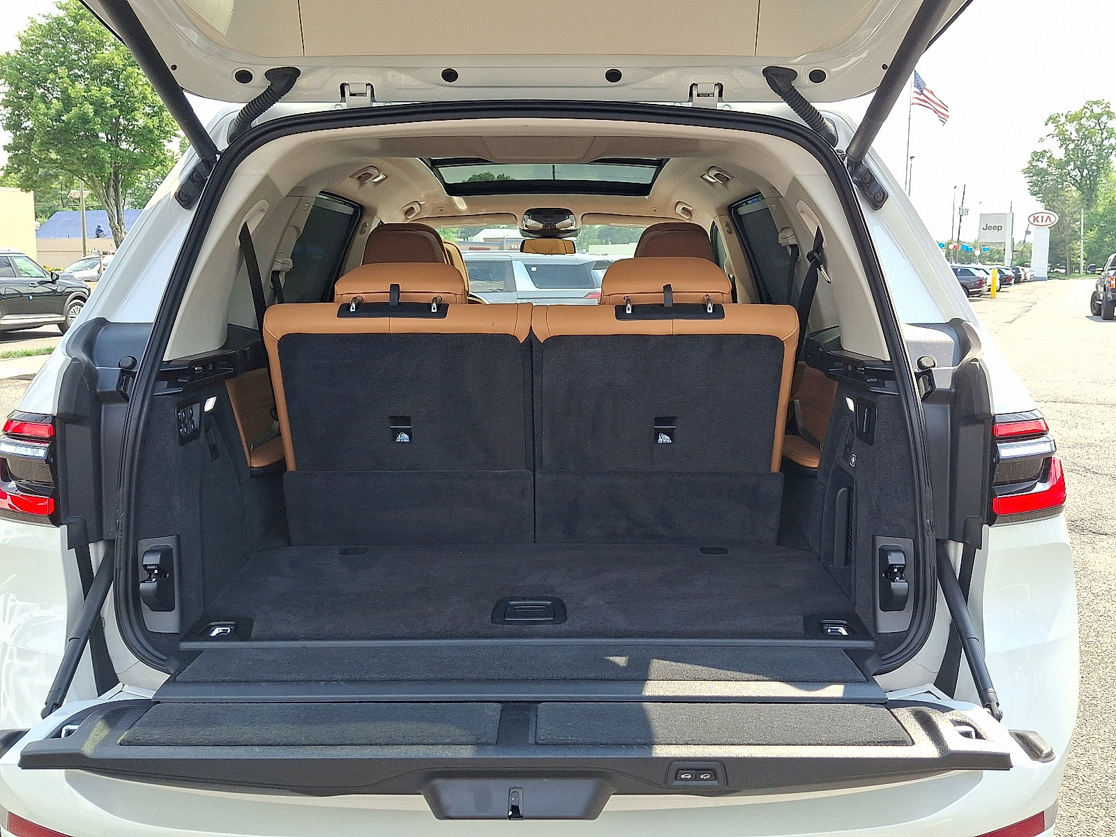 2025 BMW X7 40i - Photo 27