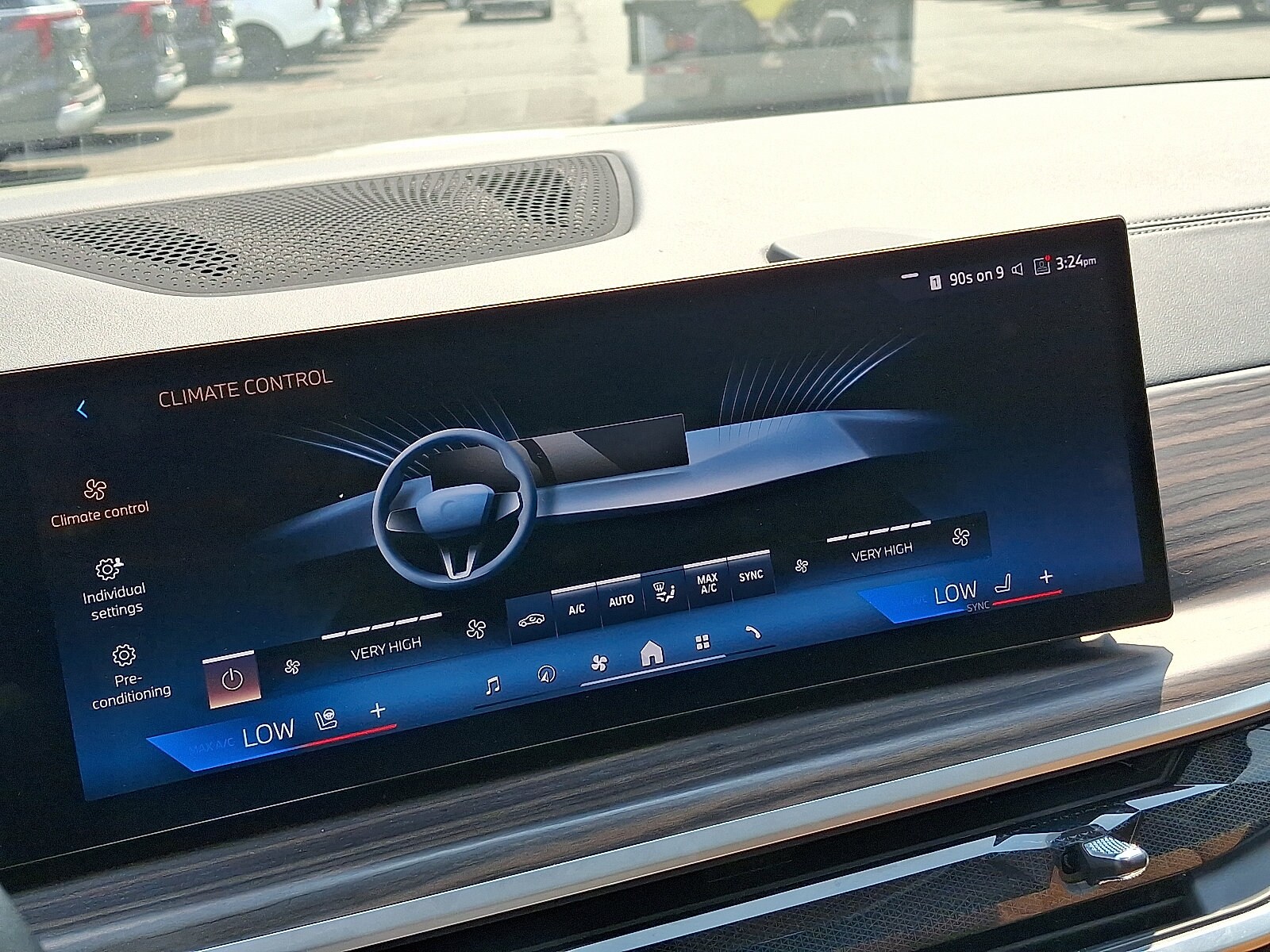 2025 BMW X7 40i - Photo 17