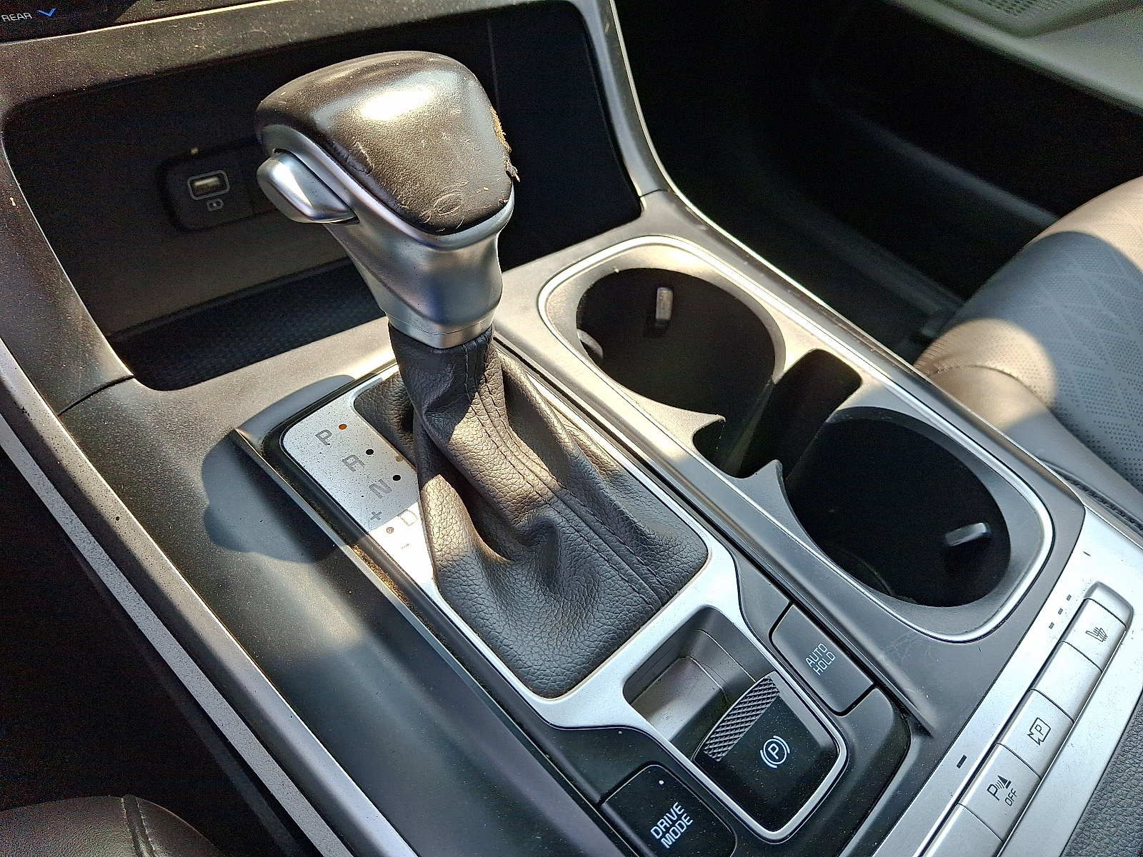 2024 Kia Carnival LX Seat Pkg - Photo 14