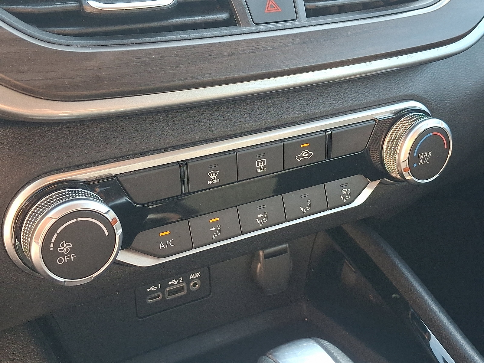 2024 Nissan Altima SV - Photo 16