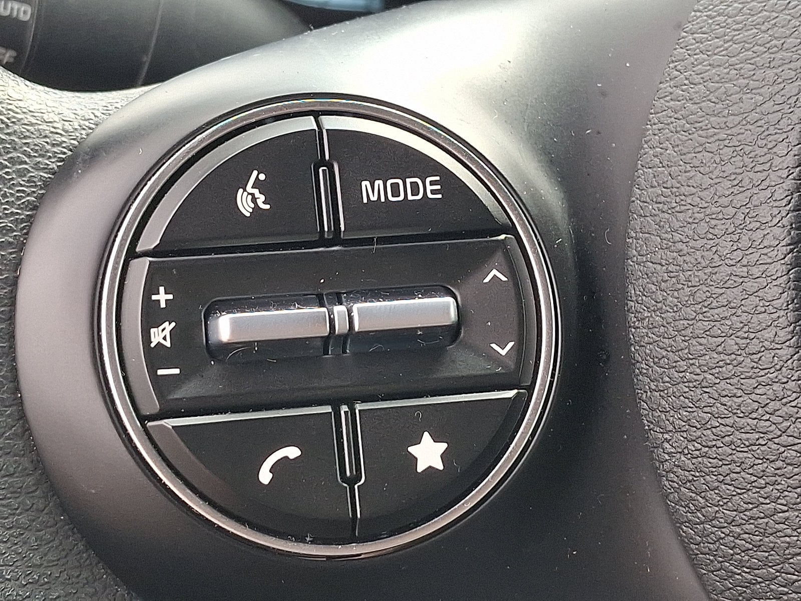 2025 Kia Soul LX - Photo 21