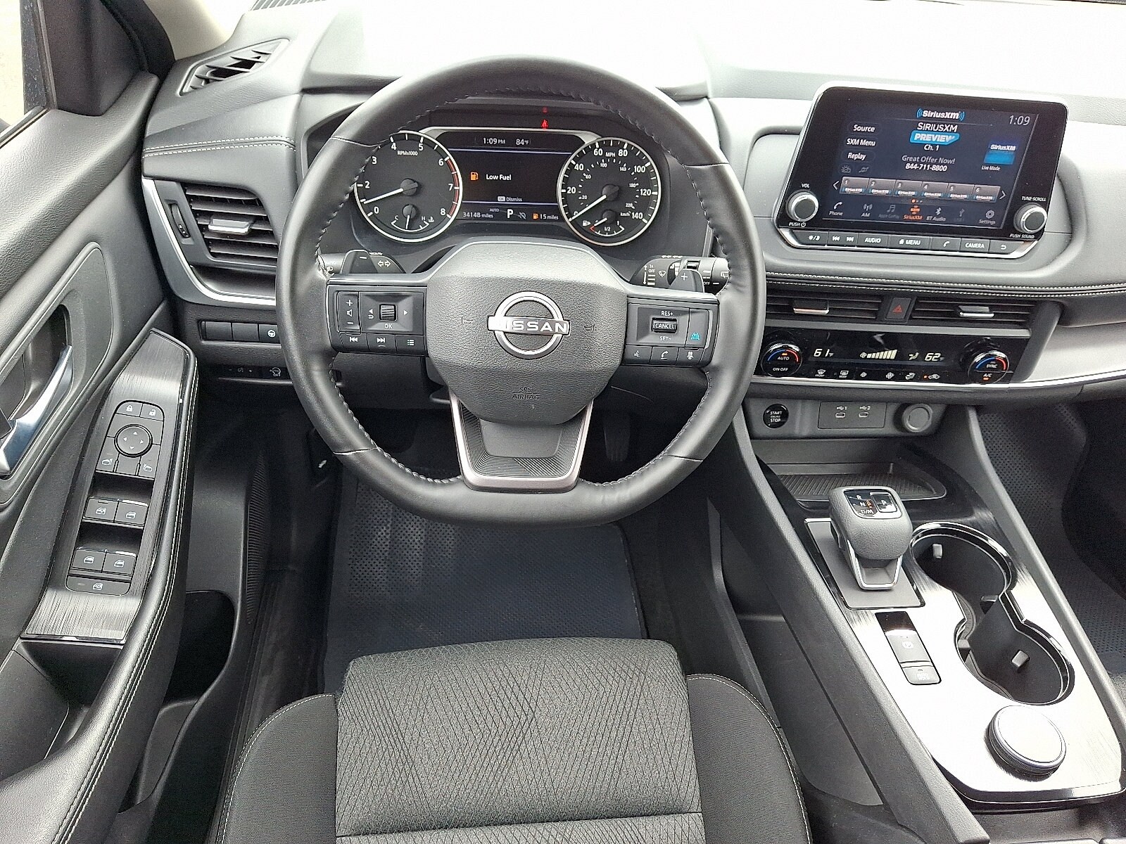 2025 Nissan Rogue SV - Photo 12