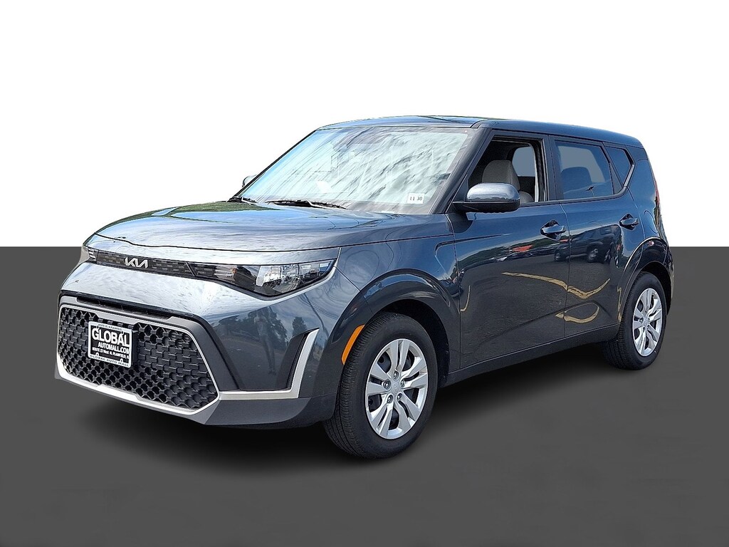 Used 2025 Kia Soul LX Hatchback