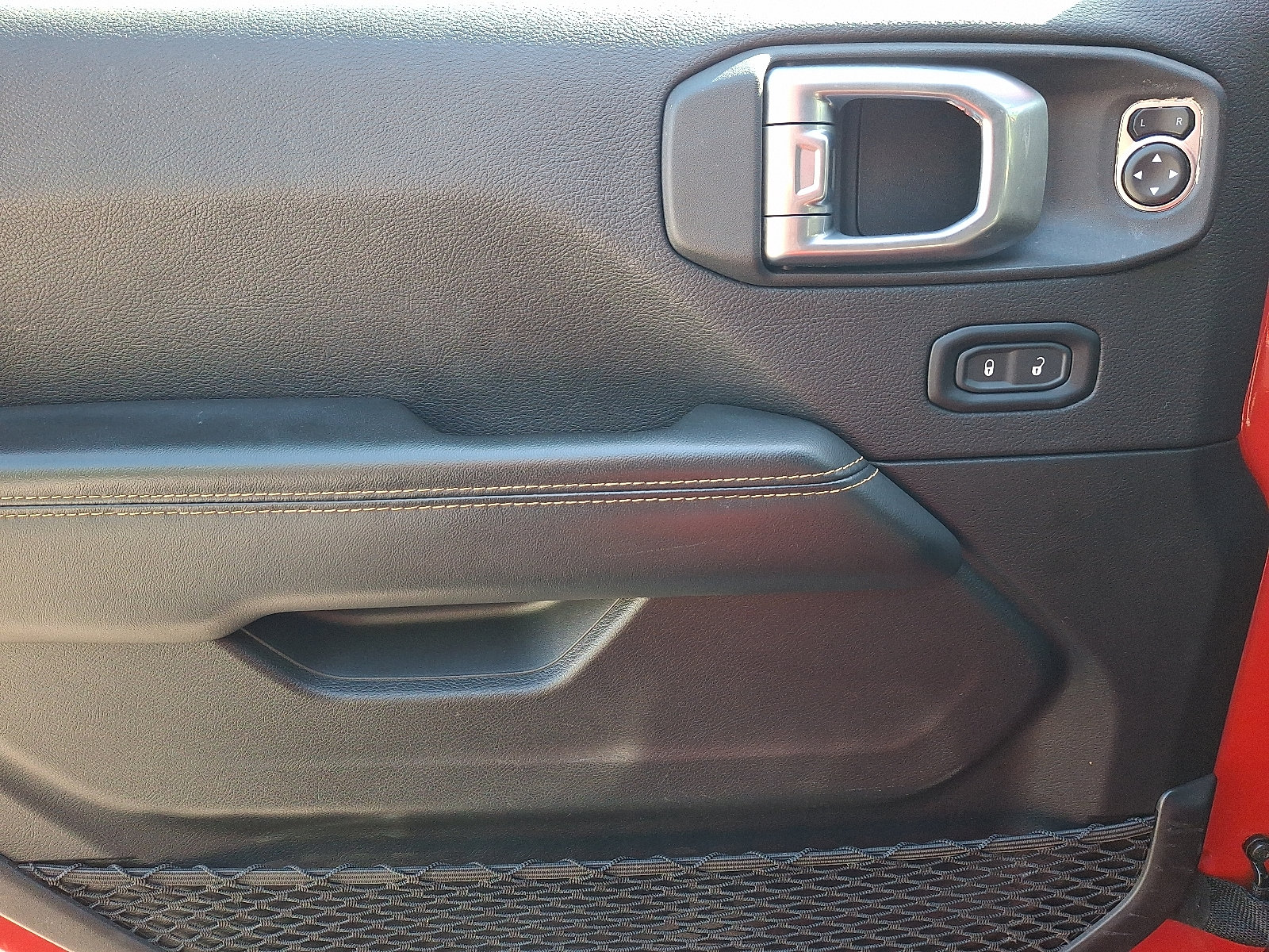 2024 Jeep Wrangler 4xe Sahara 4XE - Photo 13
