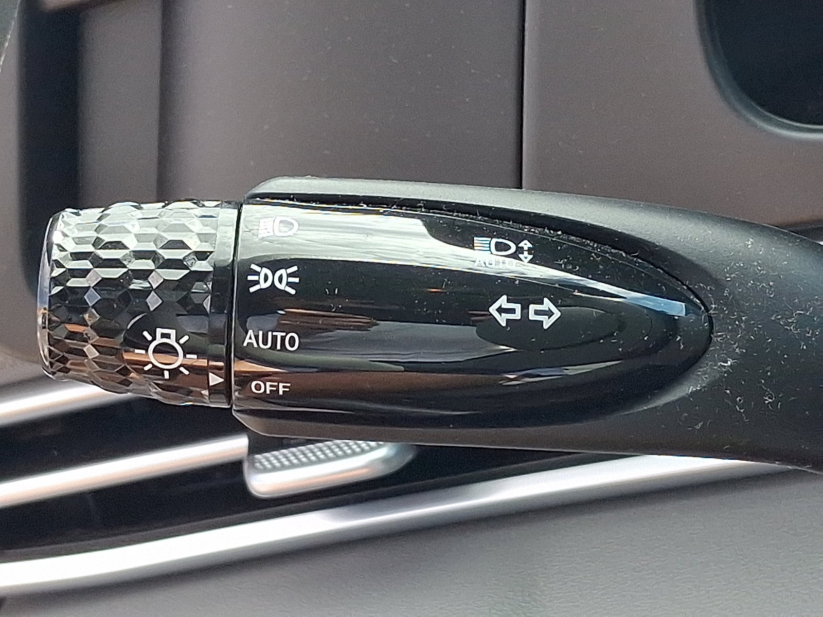2024 Hyundai Elantra SE - Photo 26