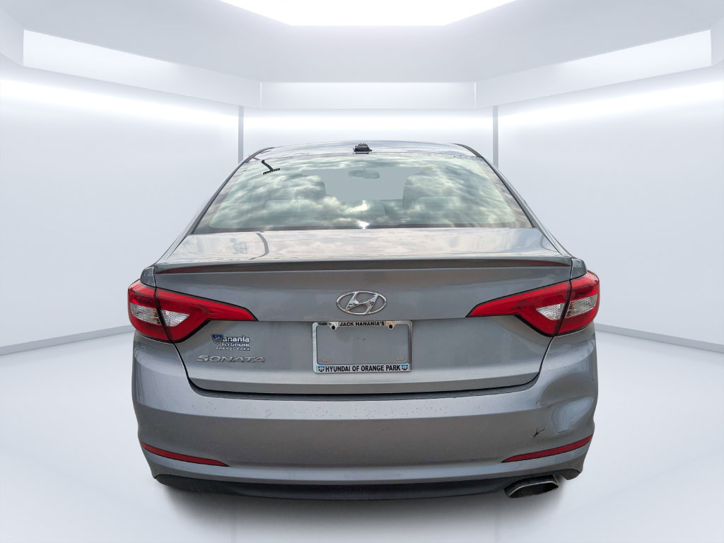 Used 2015 Hyundai Sonata SE Sedan