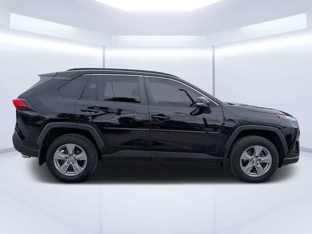 Used 2022 Toyota RAV4 XLE SUV