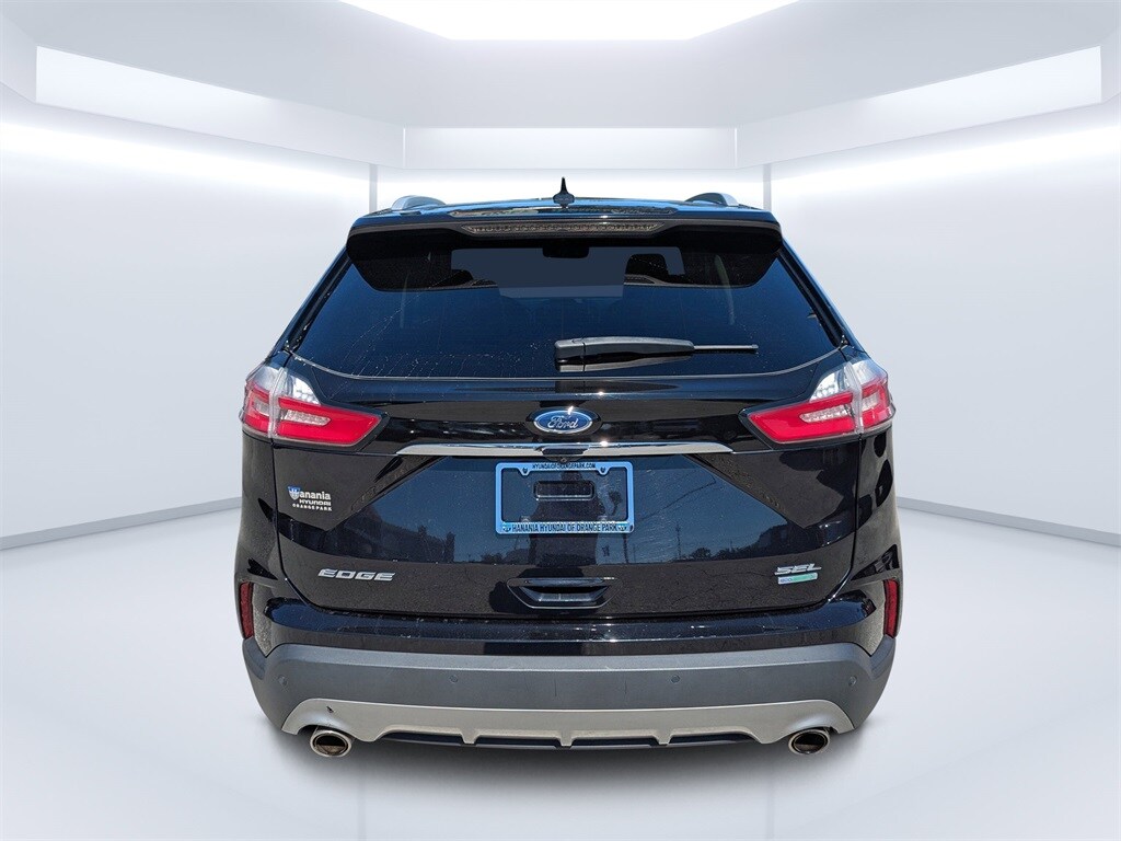 2020 Ford Edge SEL photo 4
