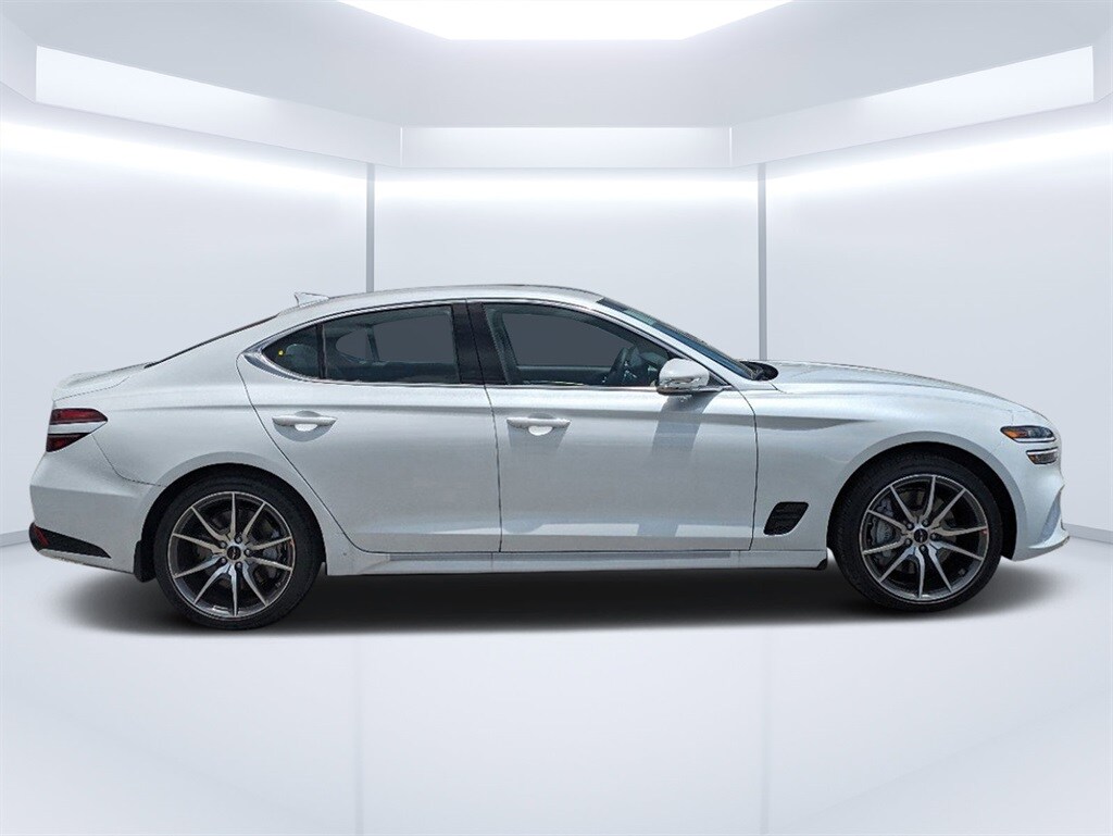 2025 Genesis G70 2.5T Sport Prestige photo 2