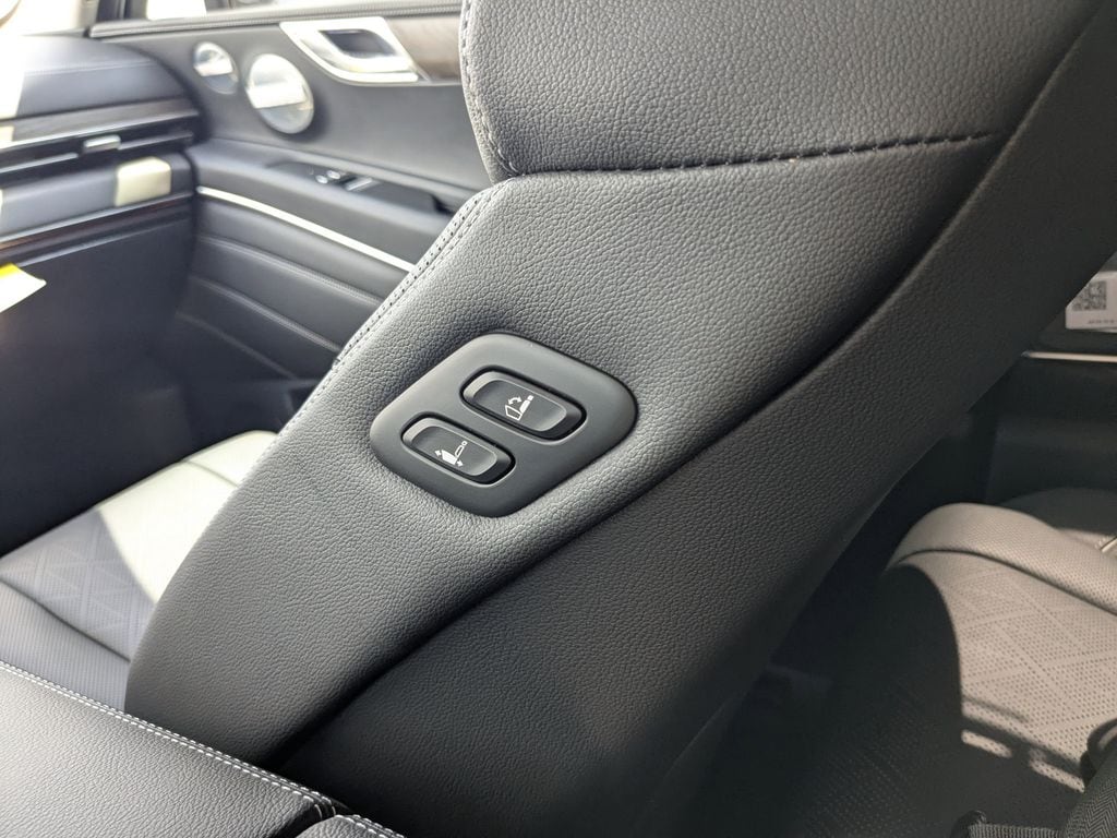 2025 GENESIS GV80 Advanced - Photo 11