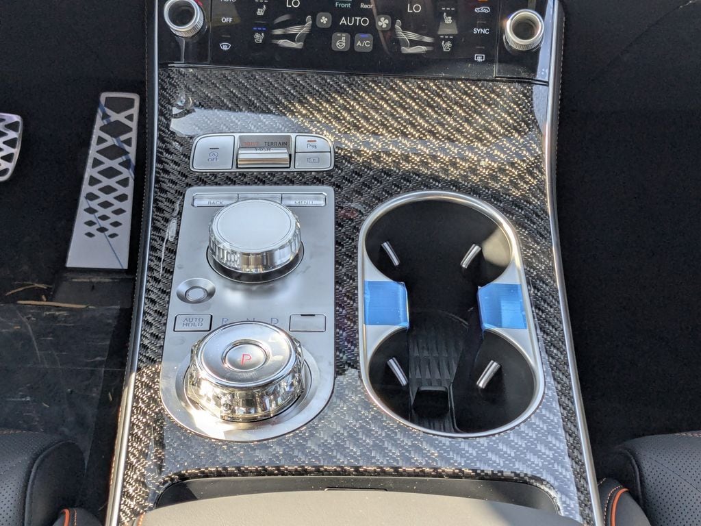 2026 GENESIS GV70 Sport Prestige - Photo 17