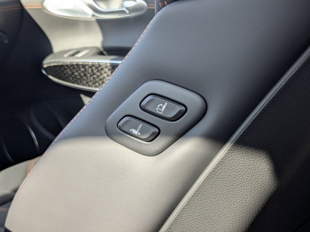 2026 GENESIS GV70 Sport Prestige - Photo 12