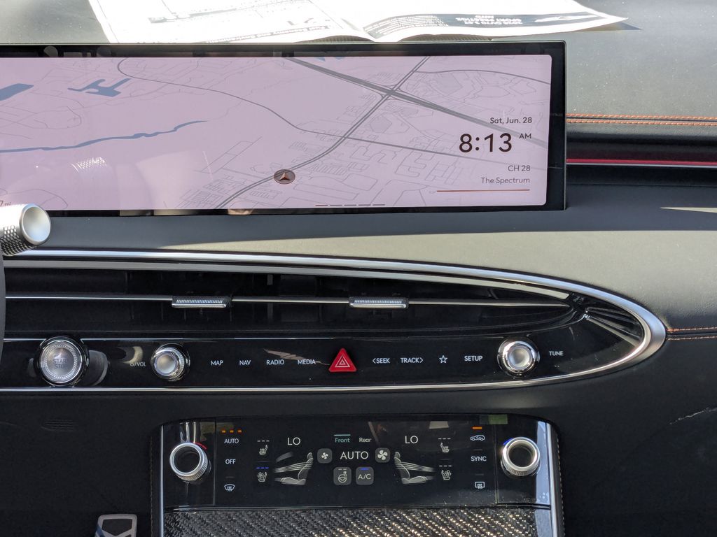 2026 GENESIS GV70 Sport Prestige - Photo 16