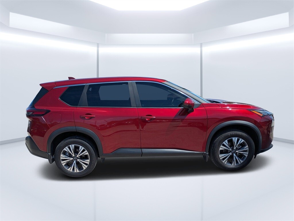 2023 Nissan Rogue SV photo 2