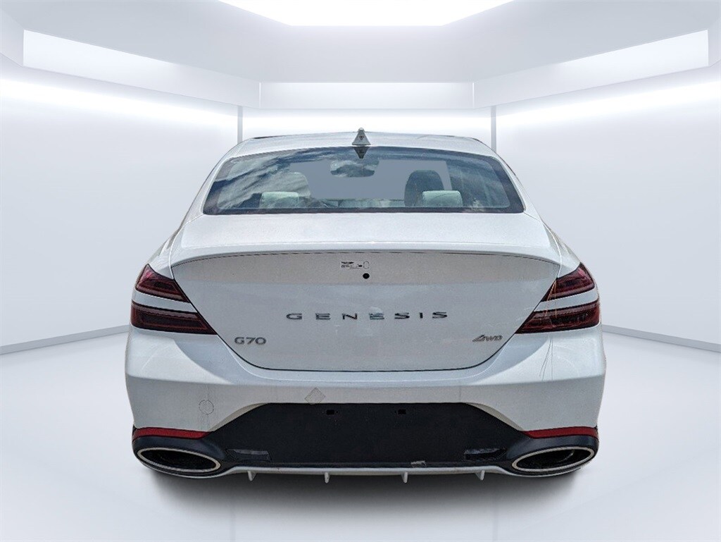 2025 Genesis G70 2.5T Sport Prestige photo 3