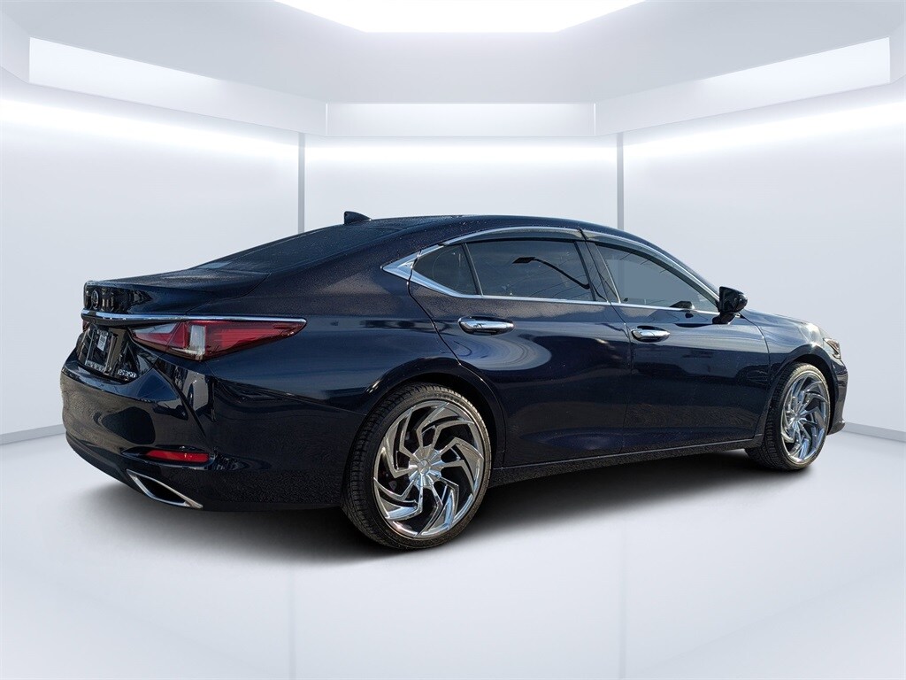 Used 2019 Lexus ES 350 Sedan