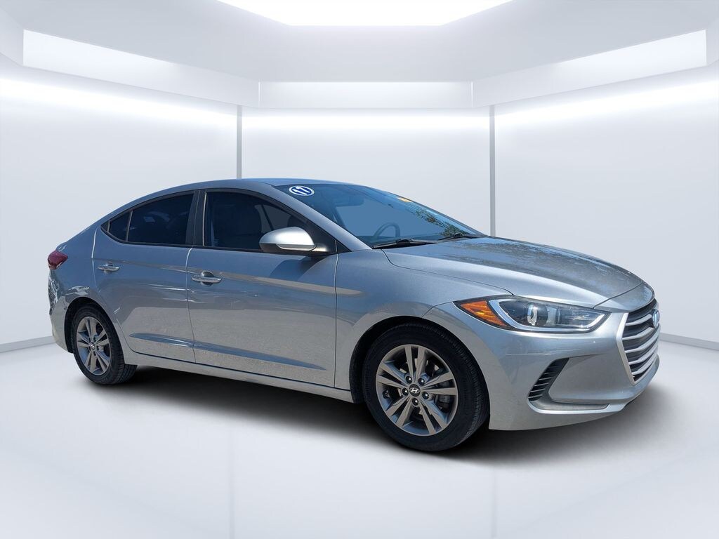 Used 2017 Hyundai Elantra SE Sedan