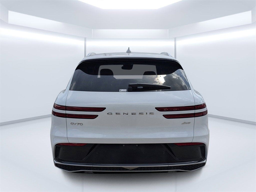 New 2026 Genesis GV70 2.5T Select SUV
