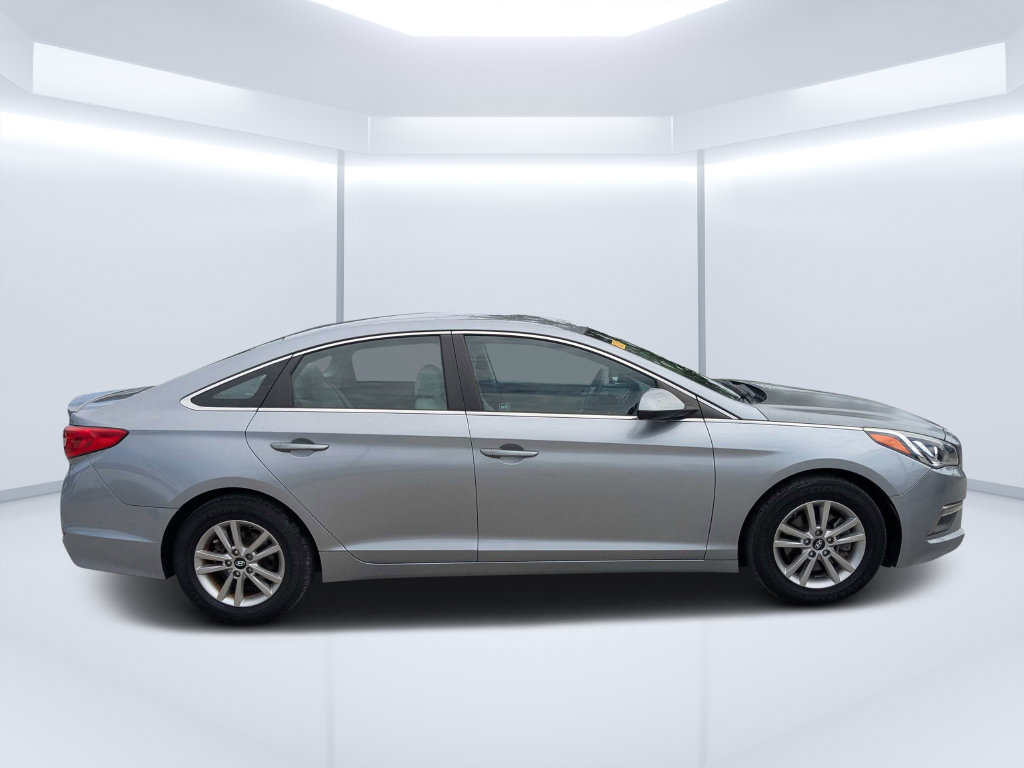 Used 2015 Hyundai Sonata SE Sedan